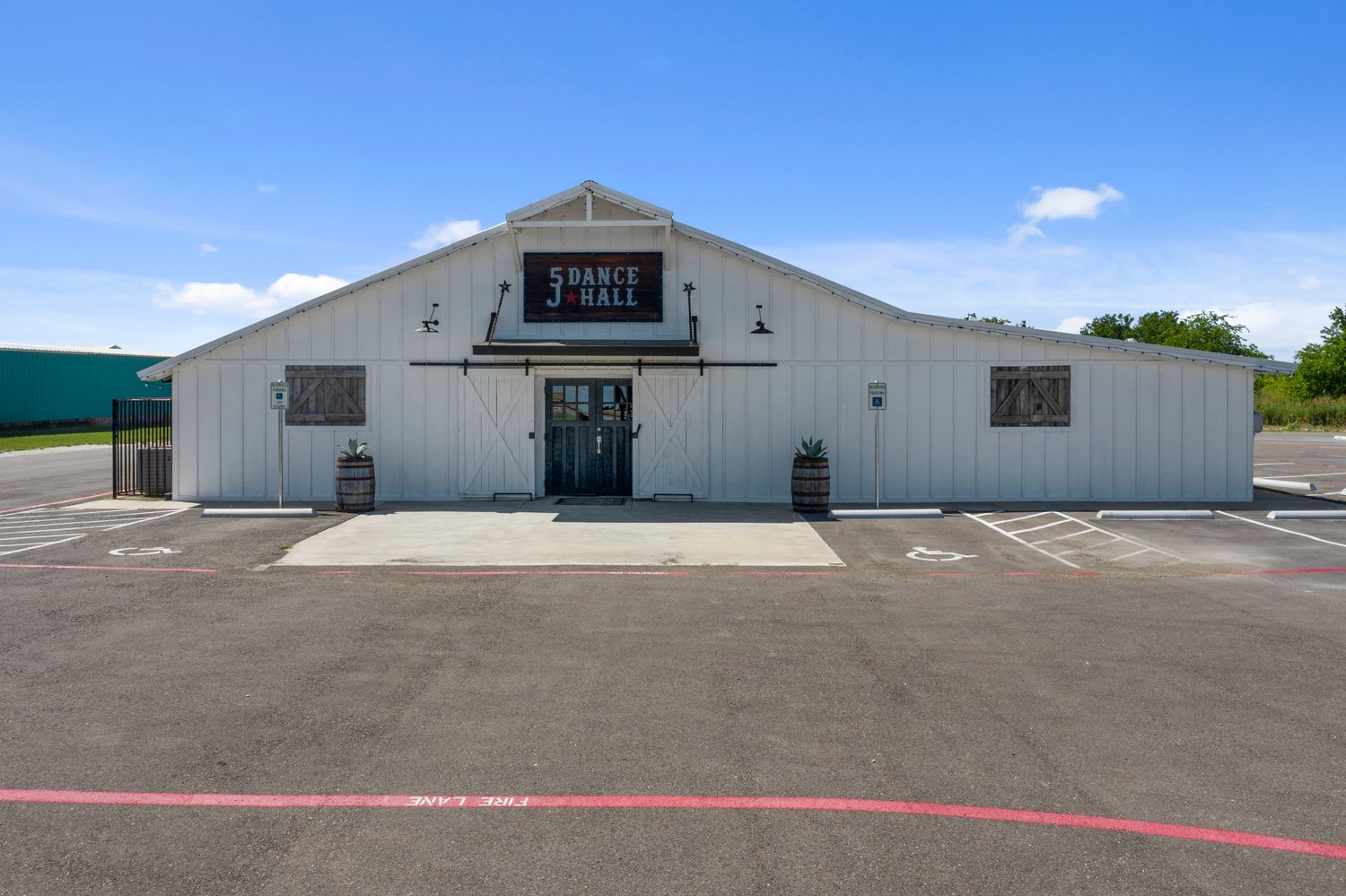Waco/McGregor Flex Space: 31727 W Highway 84, Mc Gregor, TX 76657